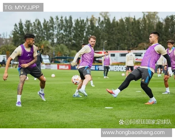 日本足球明星日常训练揭秘：从晨跑到战术演练的全方位训练生活
